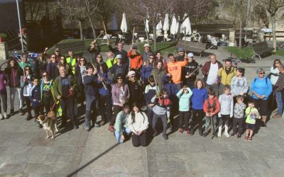 400 árboles para compensar la huella CO2 de REAS Navarra