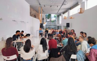 Escuelas de activismo económico para jóvenes: mostrando alternativas